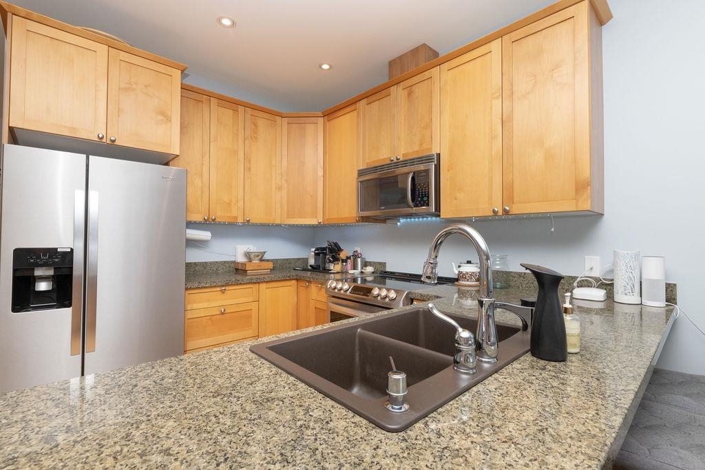 Breakfast Nook Photo of 14 728 Gibsons Way, Gibsons, BC