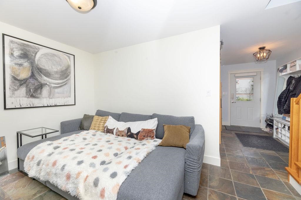 Dining Area Photo of 14 728 Gibsons Way, Gibsons, BC