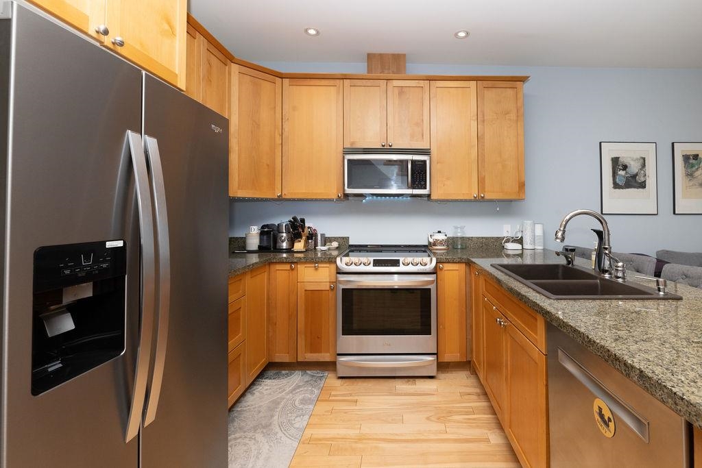 Guest Bathroom Photo of 14 728 Gibsons Way, Gibsons, BC