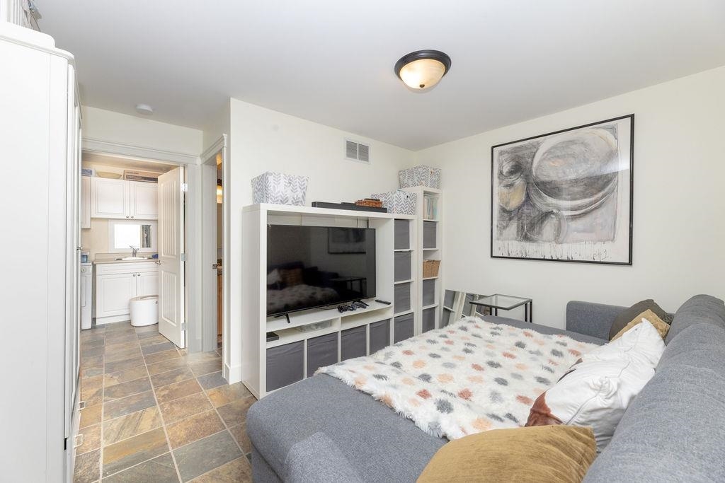 Kitchen Photo of 14 728 Gibsons Way, Gibsons, BC