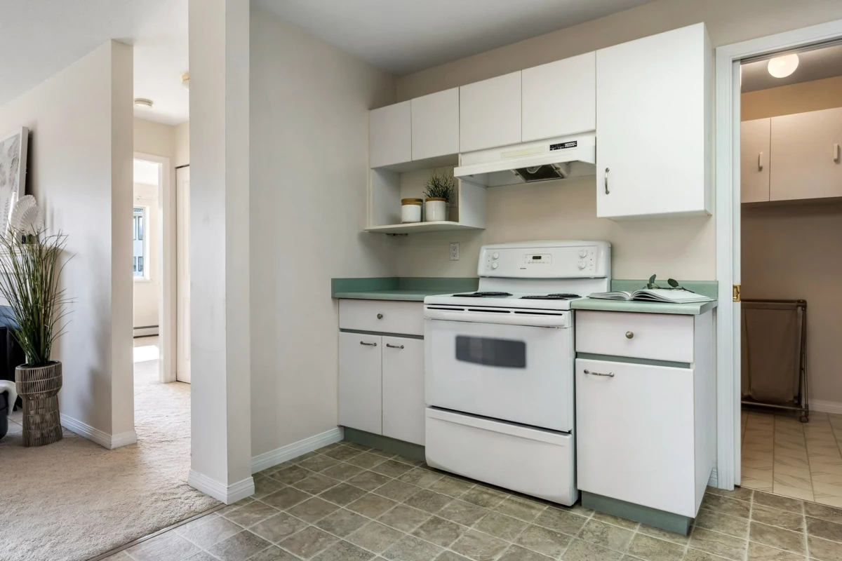 Kitchen Island Photo of 204 7685 Amber Drive, Chilliwack, BC