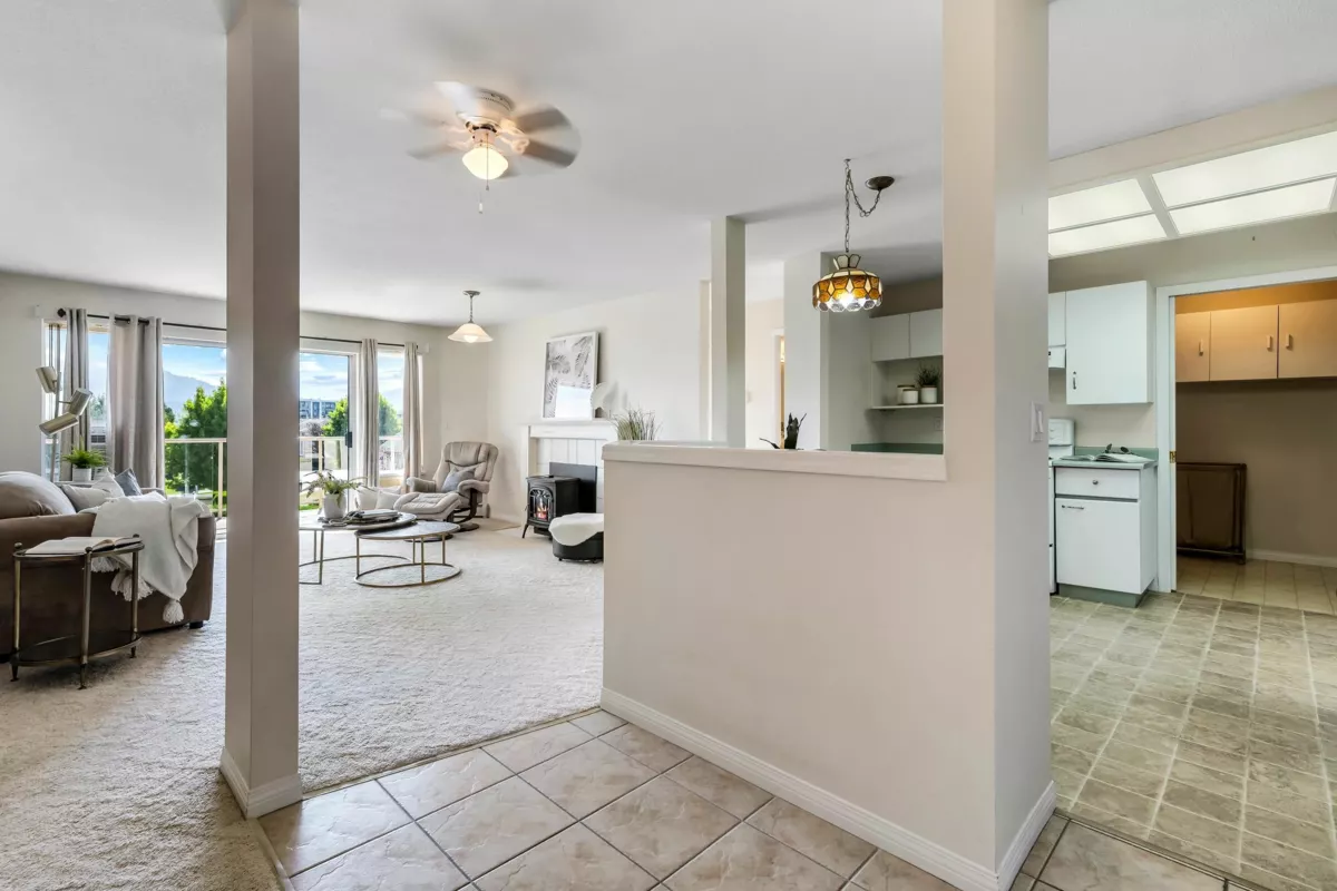 Kitchen Photo of 204 7685 Amber Drive, Chilliwack, BC