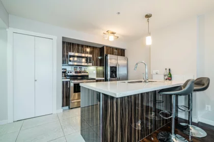 303 22318 Lougheed Highway, Maple Ridge, BC, Maple Ridge — Apartment/Condo for sale