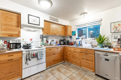 Walk-In Closet Photo of 3326 3330 Finley Street, Port Coquitlam, BC