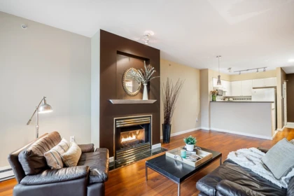 PH17 760 Kingsway, Vancouver, BC, Vancouver — Apartment/Condo for sale