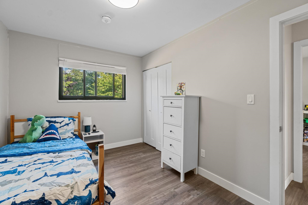 Basement Recreation Room Photo of 15032 Spenser Drive, Surrey, BC
