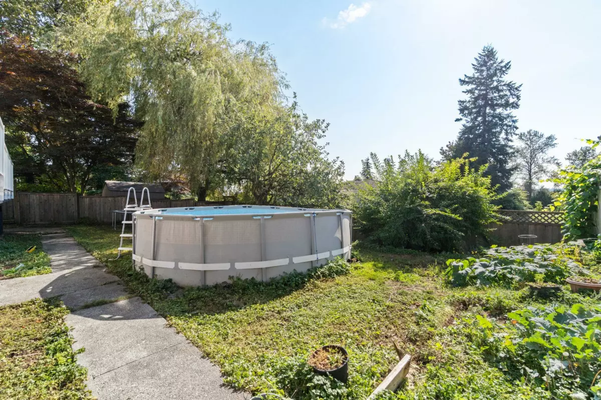 Front Yard Photo of 15032 Spenser Drive, Surrey, BC