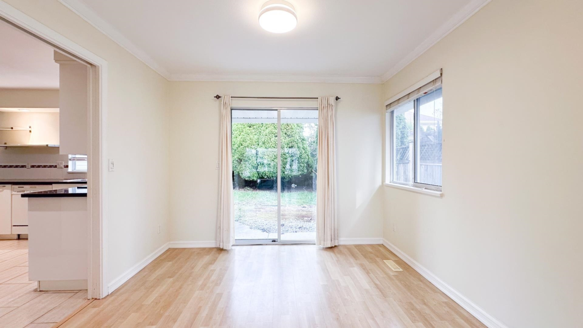 Breakfast Nook Photo of 6159 45 Avenue, Delta, BC