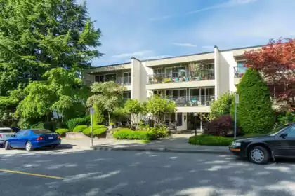 305 1351 Martin Street, White Rock, BC, White Rock — Apartment/Condo for sale