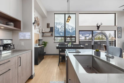 Kitchen Island Photo of 50 4000 Sunstone Way, Pemberton, BC