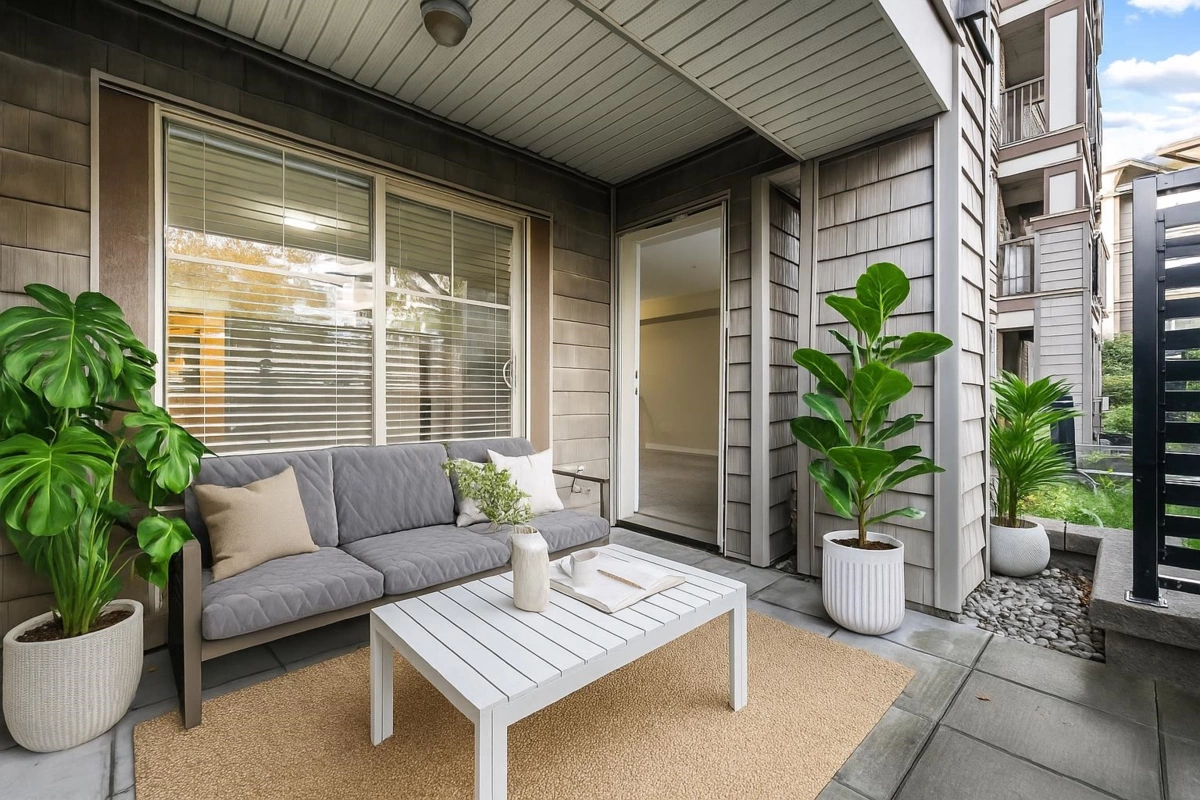 Staircase Photo of 113 45555 Yale Road, Chilliwack, BC