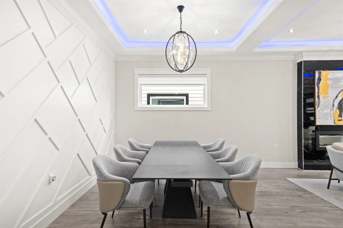 Dining Area Photo of 16117 108 Avenue, Surrey, BC