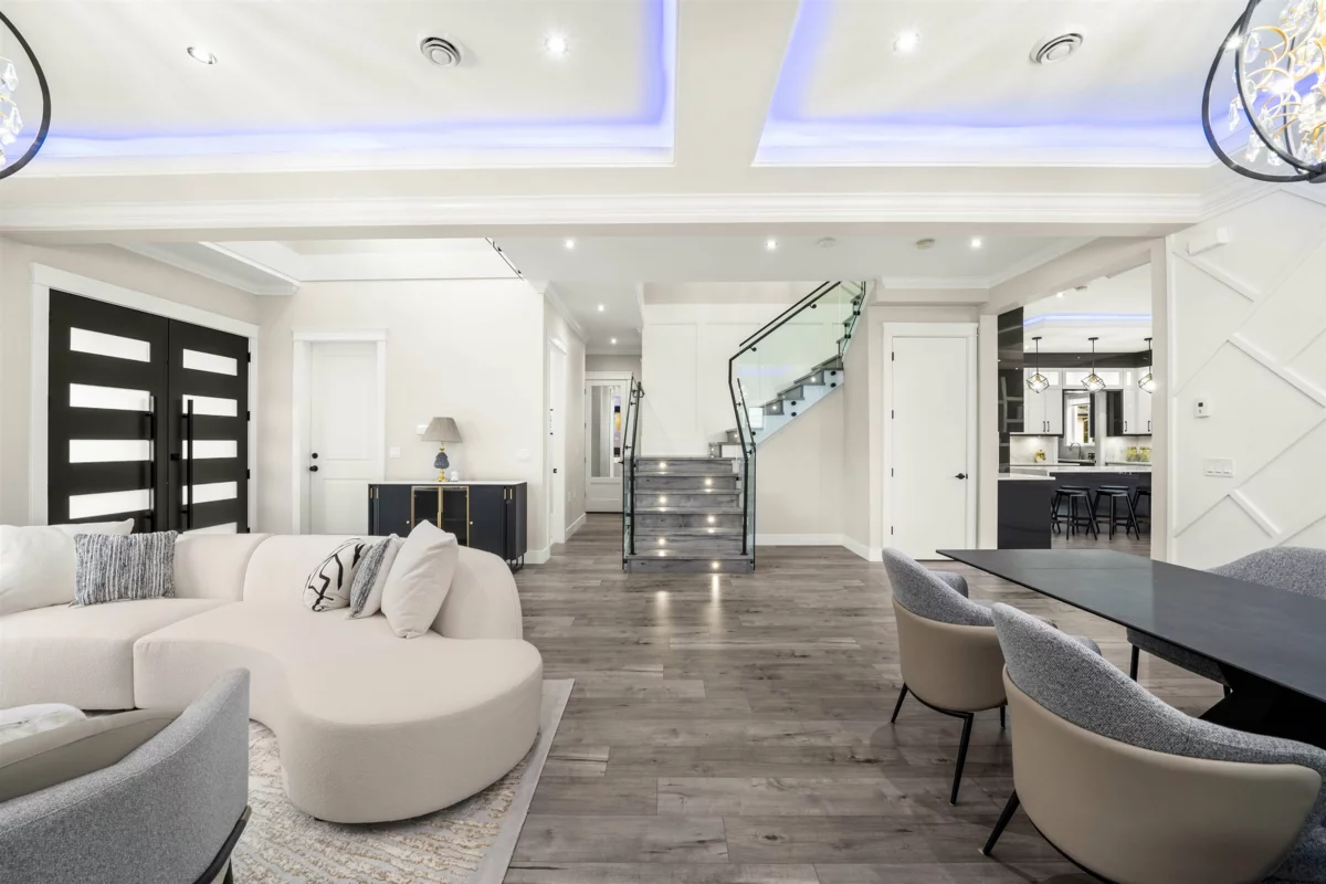 Family Room Photo of 16117 108 Avenue, Surrey, BC