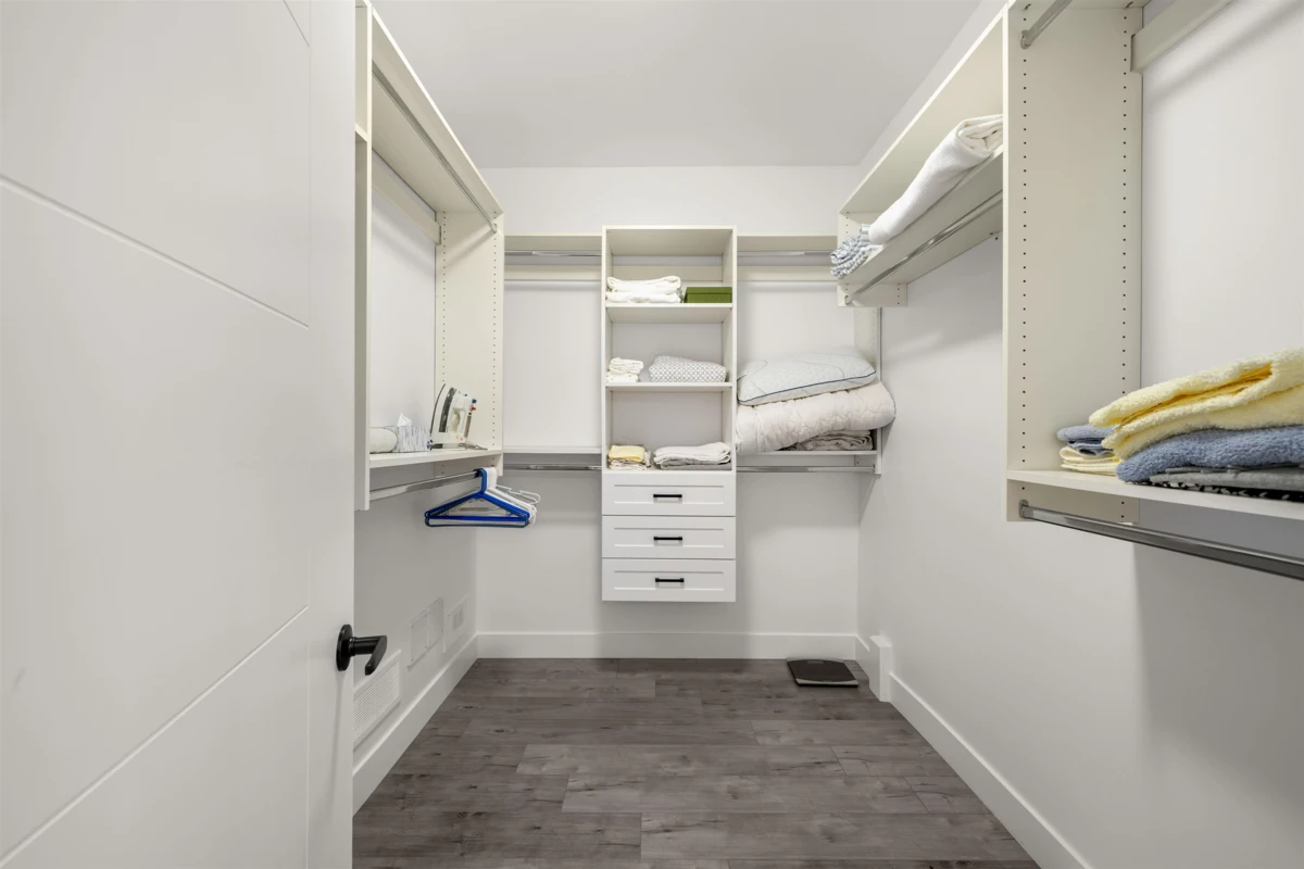 Office / Den Photo of 16117 108 Avenue, Surrey, BC