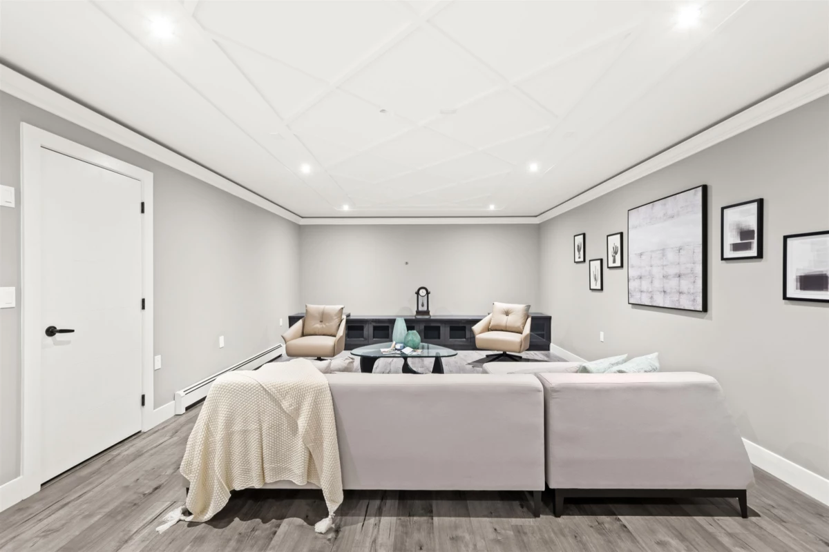 Outdoor Deck Photo of 16117 108 Avenue, Surrey, BC