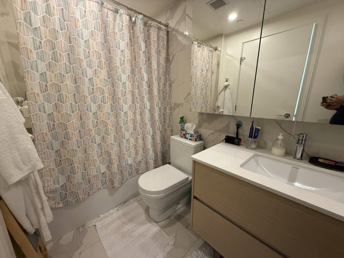 Breakfast Nook Photo of 2205 200 Klahanie Court, West Vancouver, BC