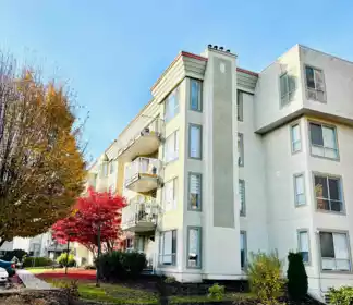 437 32830 George Ferguson Way, Abbotsford, BC, Central Abbotsford — 2 bed apartment/condo for sale