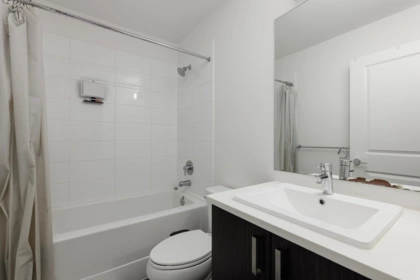 Guest Bathroom Photo of 32 8130 136a Street, Surrey, BC