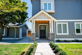 2107 E 33rd Avenue, Vancouver, BC