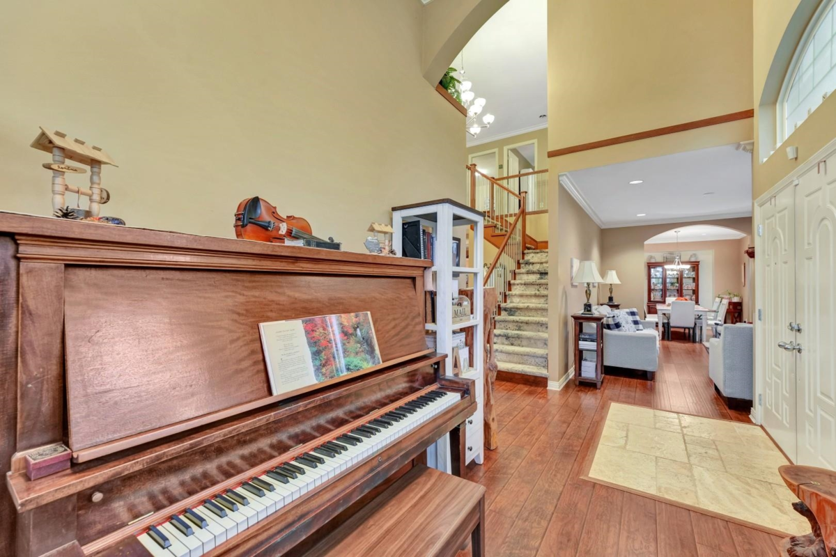 Family Room Photo of 12263 Mcmyn Avenue, Pitt Meadows, BC