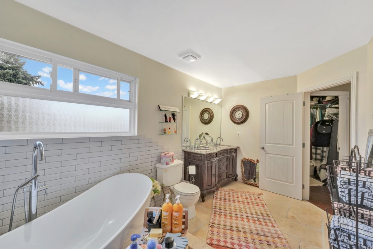 Front Yard Photo of 12263 Mcmyn Avenue, Pitt Meadows, BC