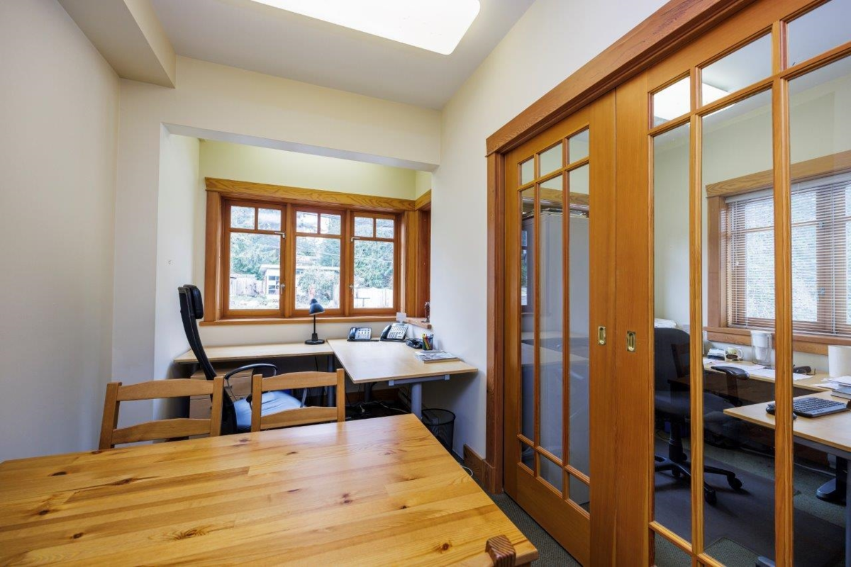 Guest Bathroom Photo of 475 Bowen Island Trunk Road, Bowen Island, BC