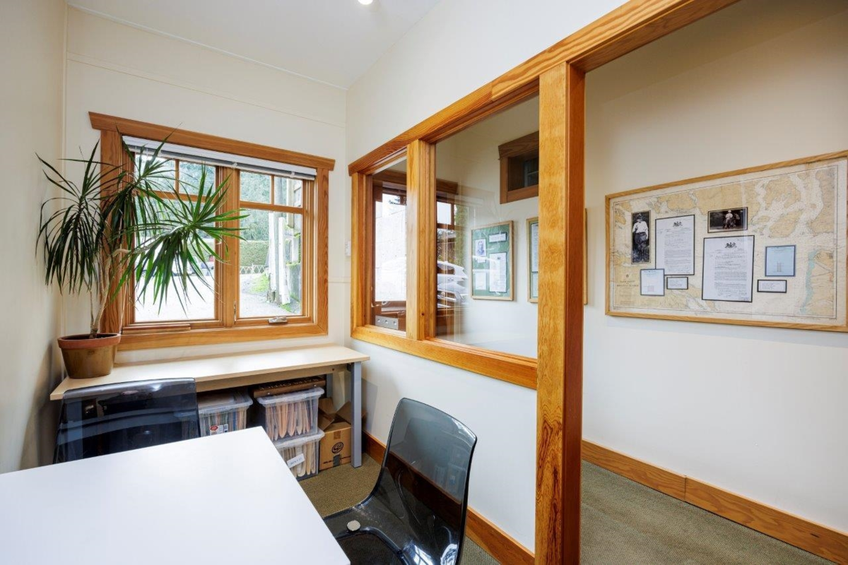 Loft / Bonus Room Photo of 475 Bowen Island Trunk Road, Bowen Island, BC