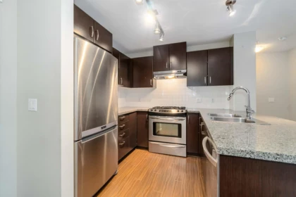 405 3110 Dayanee Springs Boulevard, Coquitlam, BC, Coquitlam — Apartment/Condo for sale