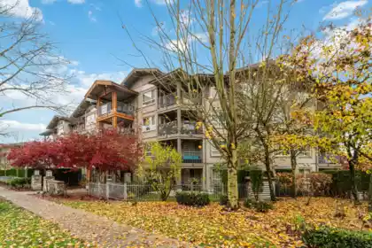 Hot Tub / Spa Photo of 405 3110 Dayanee Springs Boulevard, Coquitlam, BC