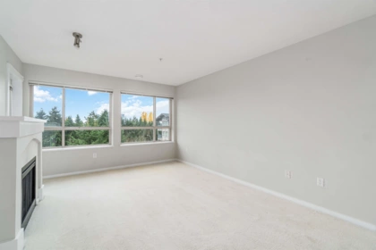 Primary Bedroom Photo of 405 3110 Dayanee Springs Boulevard, Coquitlam, BC