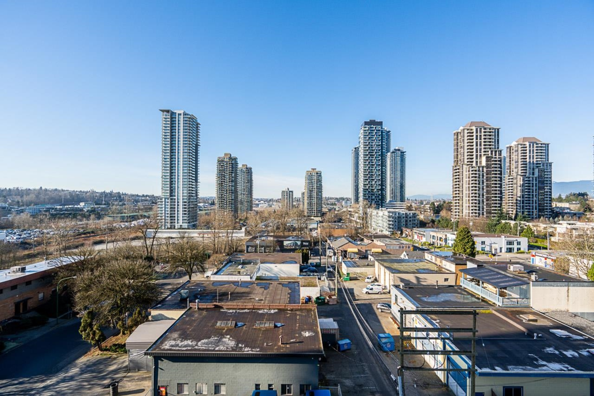 Backyard Photo of 707 4465 Juneau Street, Burnaby, BC