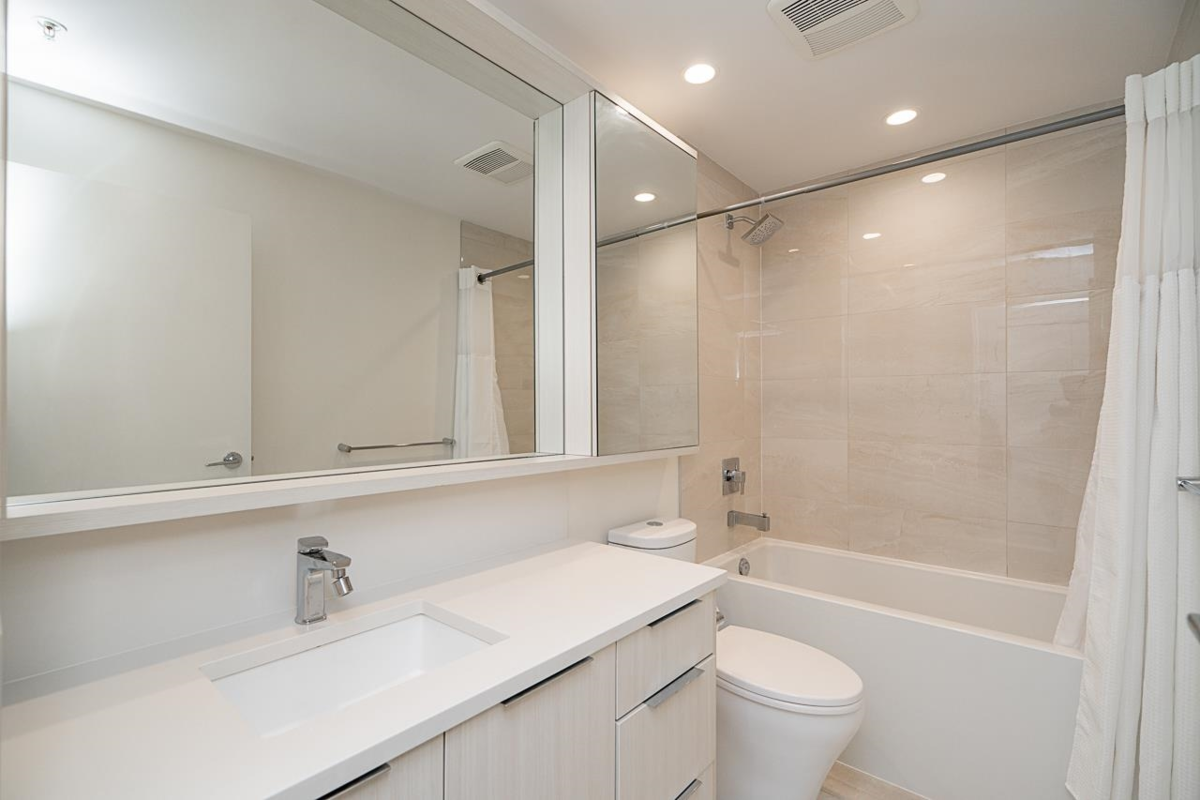 Hallway Photo of 707 4465 Juneau Street, Burnaby, BC