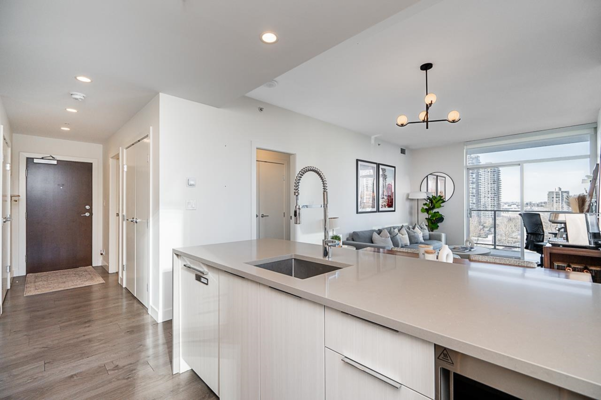 Primary Bathroom Photo of 707 4465 Juneau Street, Burnaby, BC