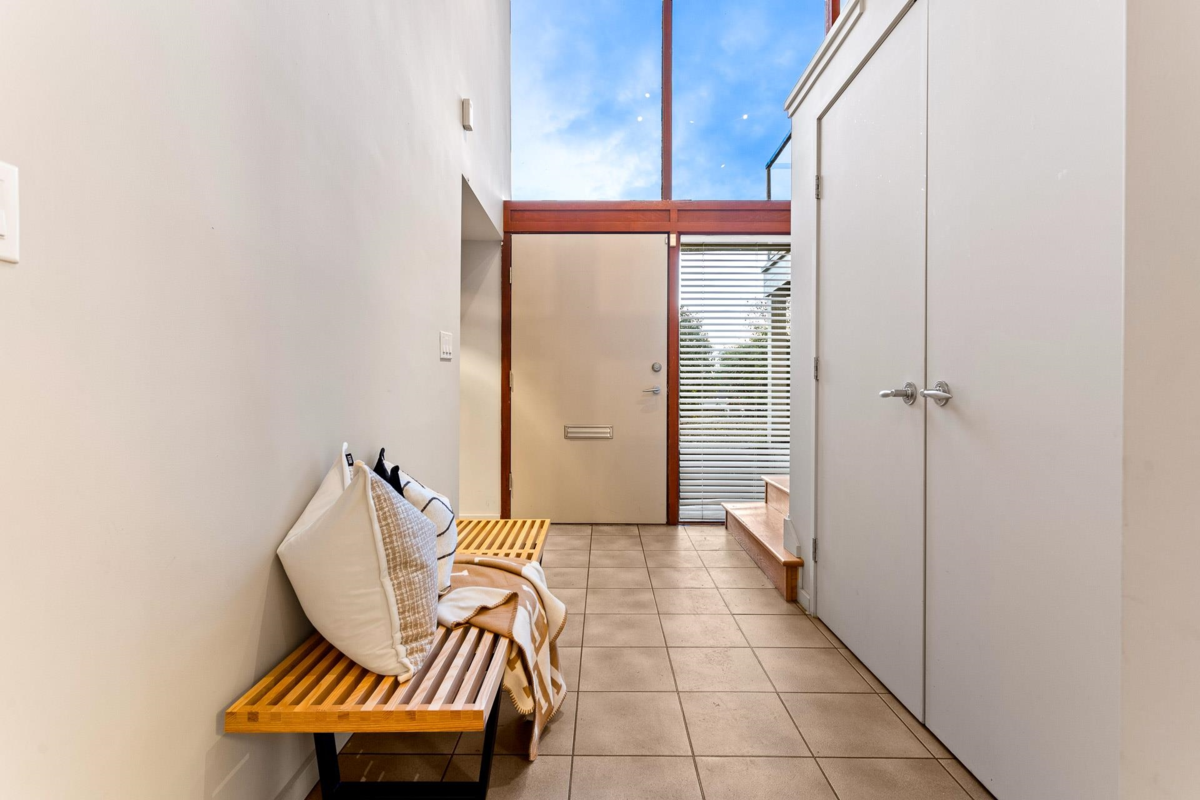 Entry Foyer Photo of 4150 Canterbury Crescent, North Vancouver, BC