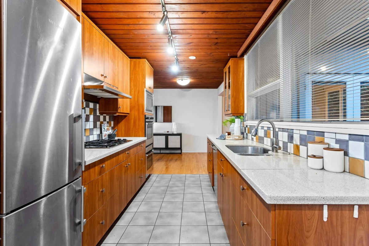 Walk-In Closet Photo of 4150 Canterbury Crescent, North Vancouver, BC