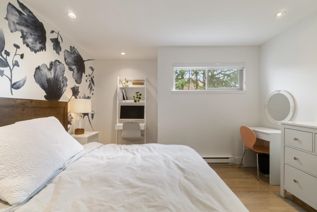 Office / Den Photo of 308 755 W 15th Avenue, Vancouver, BC