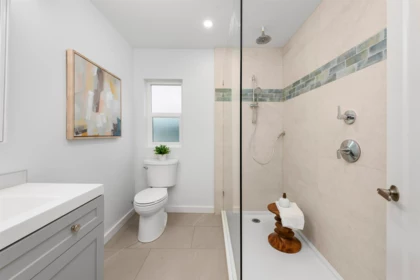 Guest Bathroom Photo of 6911 Graybar Road, Richmond, BC