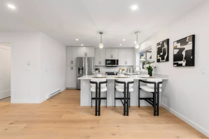 Kitchen Island Photo of 6911 Graybar Road, Richmond, BC