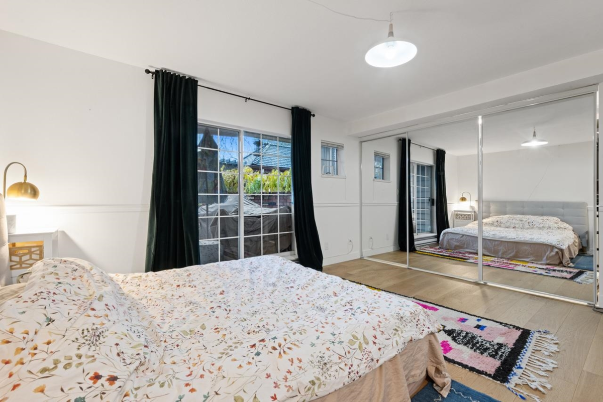 Primary Bathroom Photo of 203 3401 Curle Avenue, Burnaby, BC