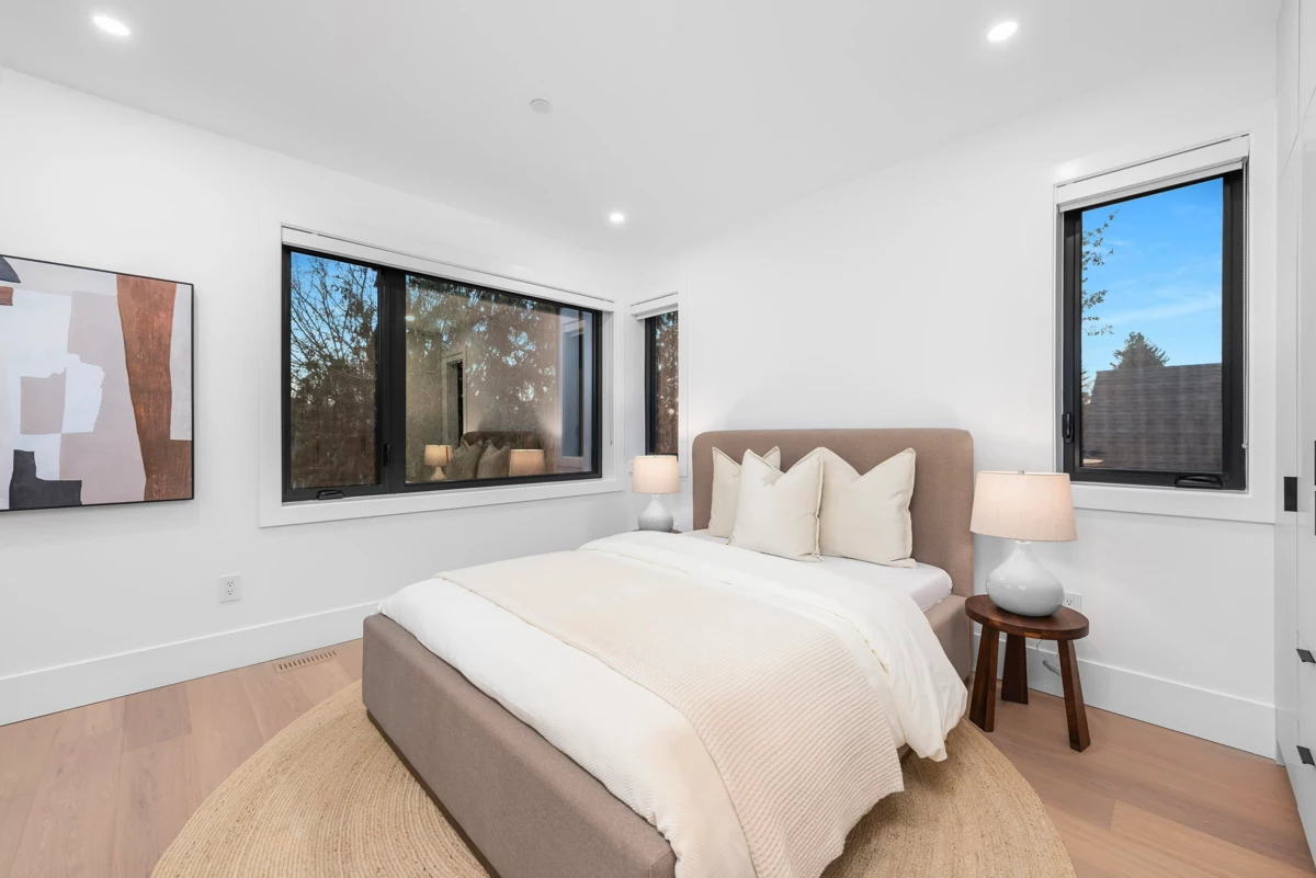 Basement Recreation Room Photo of 2 275 W 17th Avenue, Vancouver, BC