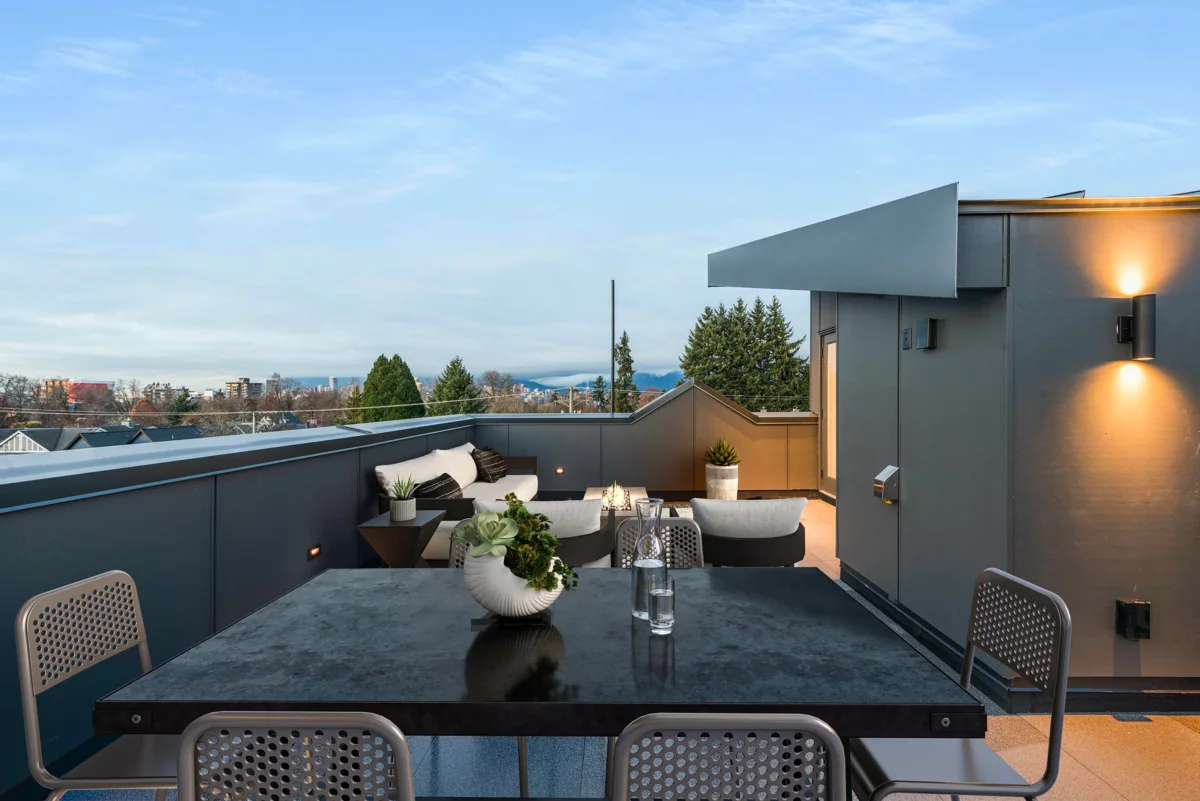 Bedroom 3 Photo of 2 275 W 17th Avenue, Vancouver, BC