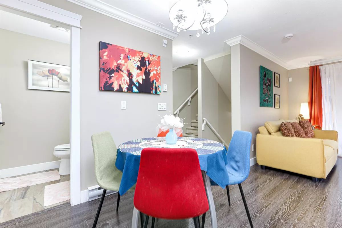 Breakfast Nook Photo of 5 305 Jardine Street, New Westminster, BC