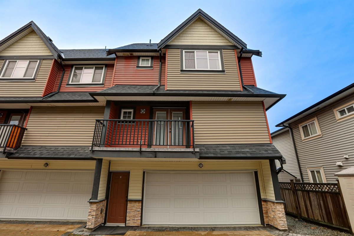 Exterior Rear Photo of 5 305 Jardine Street, New Westminster, BC