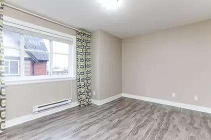 Hallway Photo of 5 305 Jardine Street, New Westminster, BC