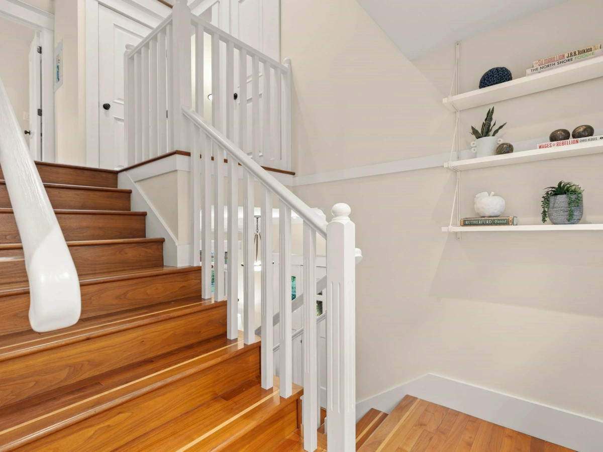 Entry Foyer Photo of 3540 W 5th Avenue, Vancouver, BC