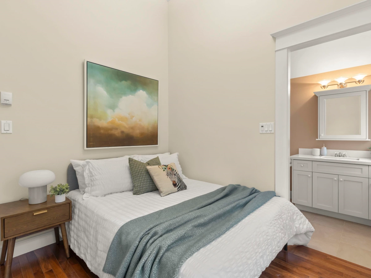 Hot Tub / Spa Photo of 3540 W 5th Avenue, Vancouver, BC