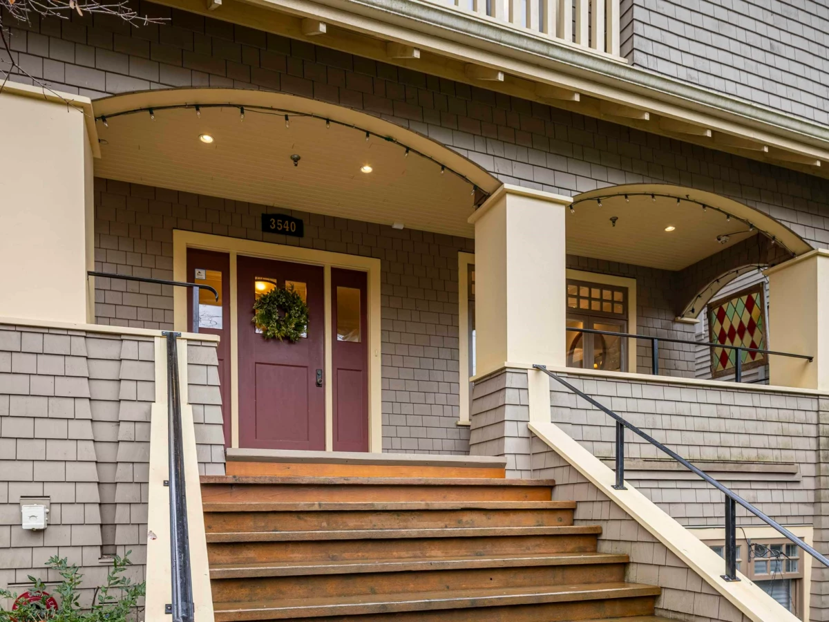 Living Room Photo of 3540 W 5th Avenue, Vancouver, BC