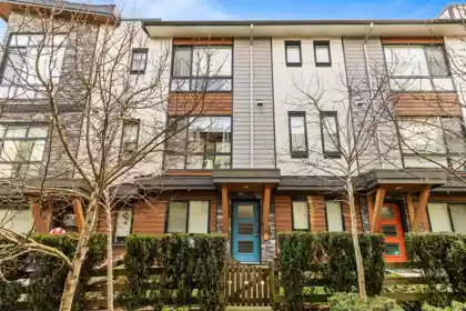 201 16488 64 Avenue, Surrey, BC, Surrey — Townhouse for sale
