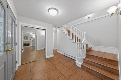 2562 Fuchsia Place, Coquitlam, BC