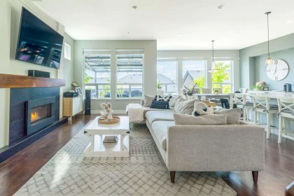 Primary Bedroom Photo of 10469 Mceachern Street, Maple Ridge, BC